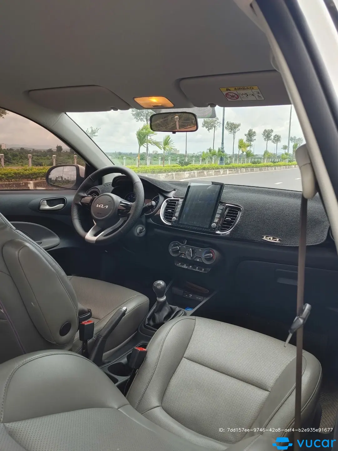 Kia Soluto 1.4 MT 2022 - Nội thất 6