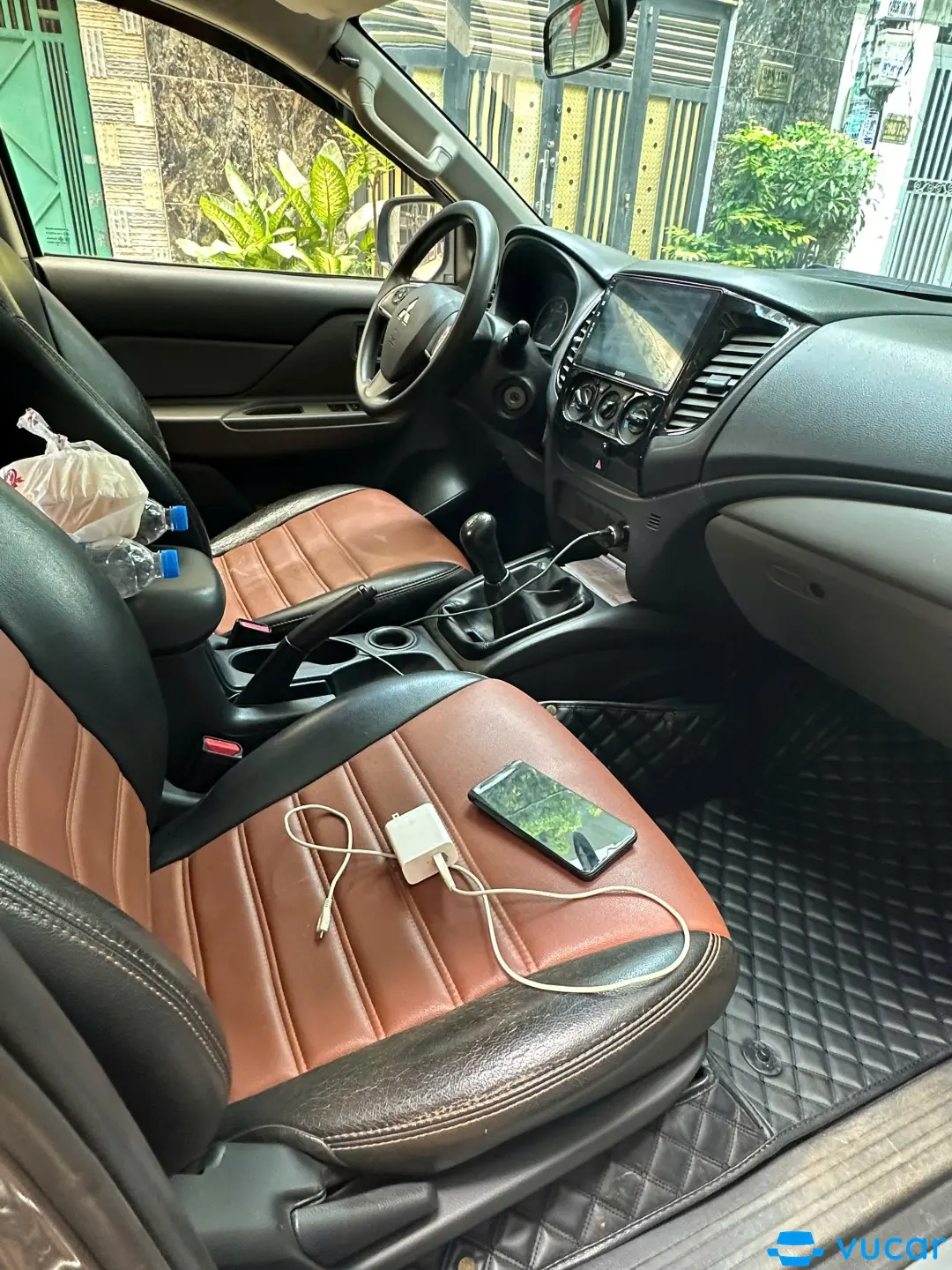 Mitsubishi Triton 4x2 MT 2018 - Nội thất 5