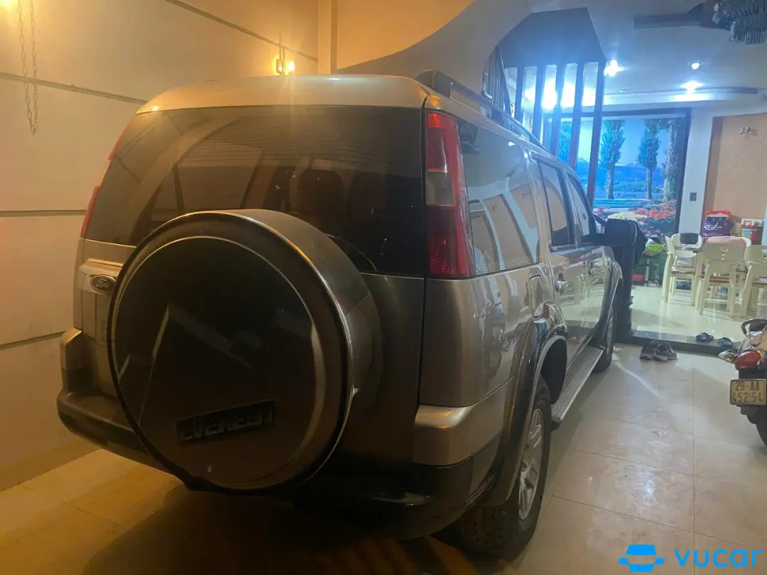Ford Everest 2.5 AT 2008 - Nội thất 2