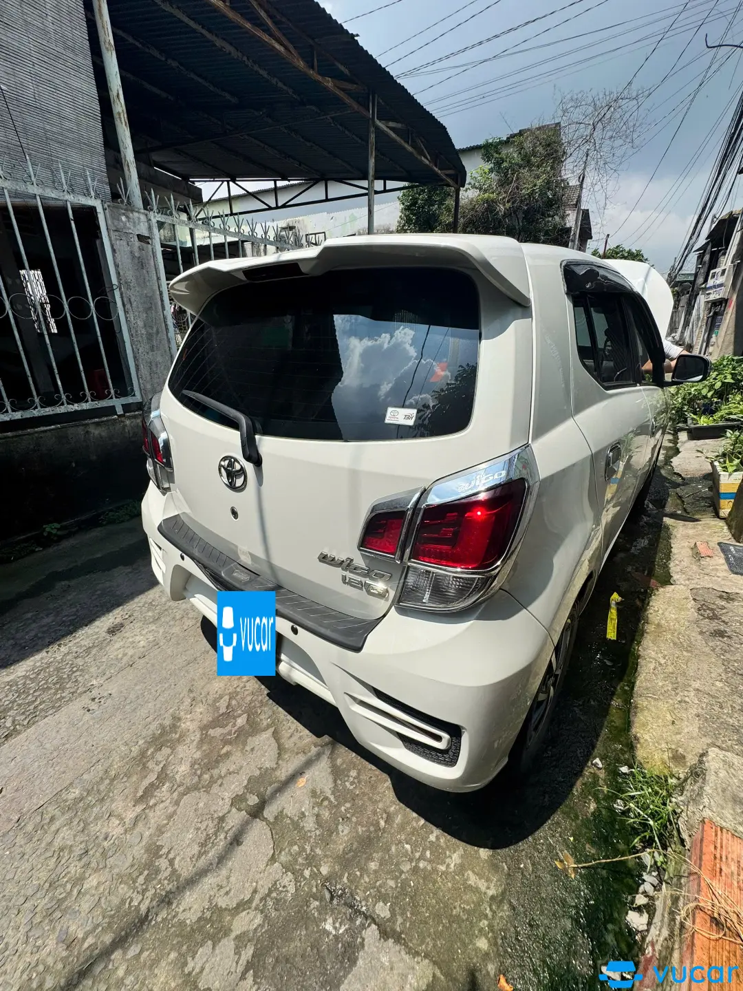 Mercedes C class 2022 C200 Avantgarde - Ngoại thất 7