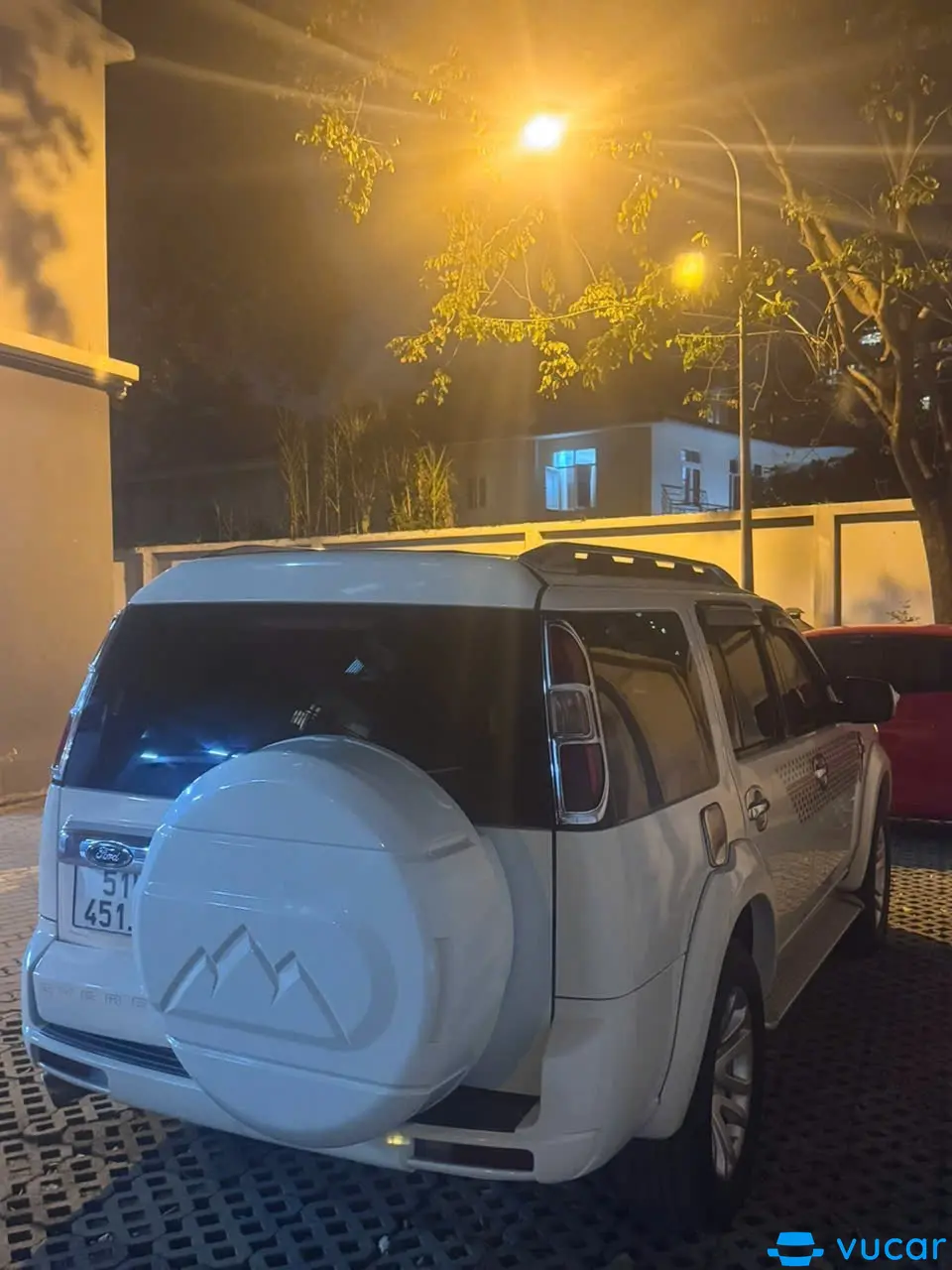 Ford Everest 2.5L 4x2 MT 2015 - Nội thất 2