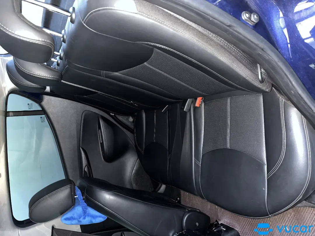 VinFast Fadil 1.4 AT Plus 2019 - Nội thất 1