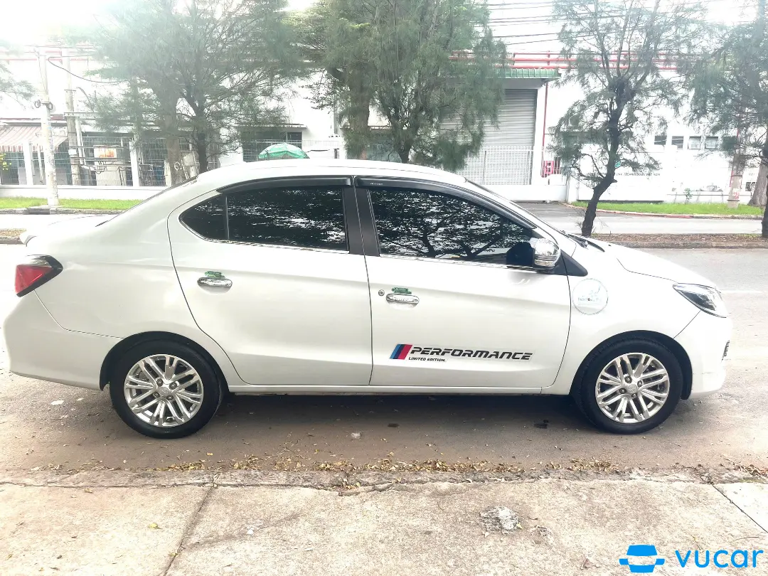Attrage 2020 tự động - Ngoại thất 3