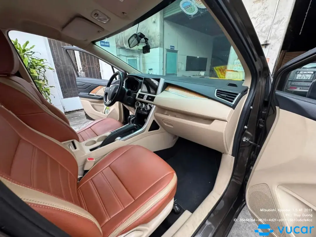 Mitsubishi Xpander 1.5 AT 2019 - Nội thất 6