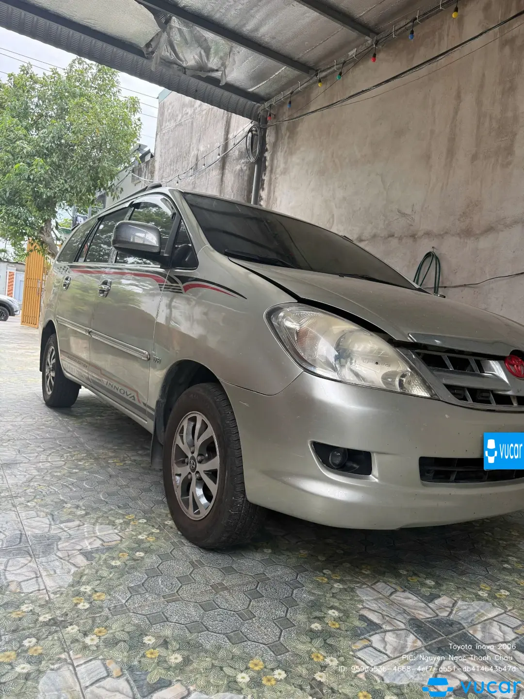 Toyota inova 2006