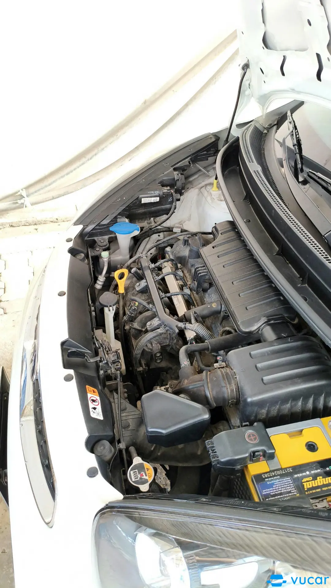 Kia Morning 1.25 MT 2022 - Khoang động cơ 2