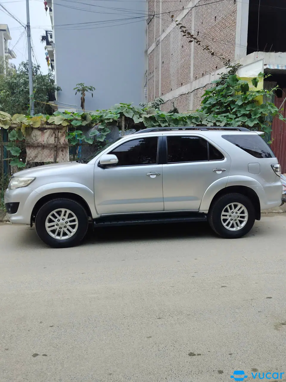 Toyota Fortuner 2.7V 4x4 AT 2013 - Ngoại thất 3
