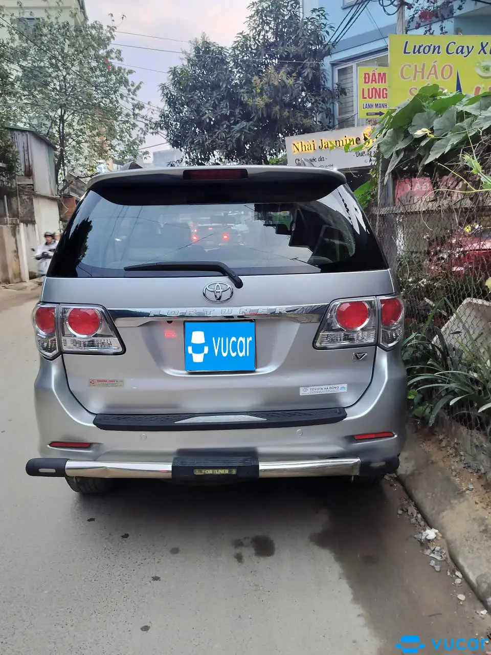 Toyota Fortuner 2.7V 4x4 AT 2013 - Ngoại thất 2