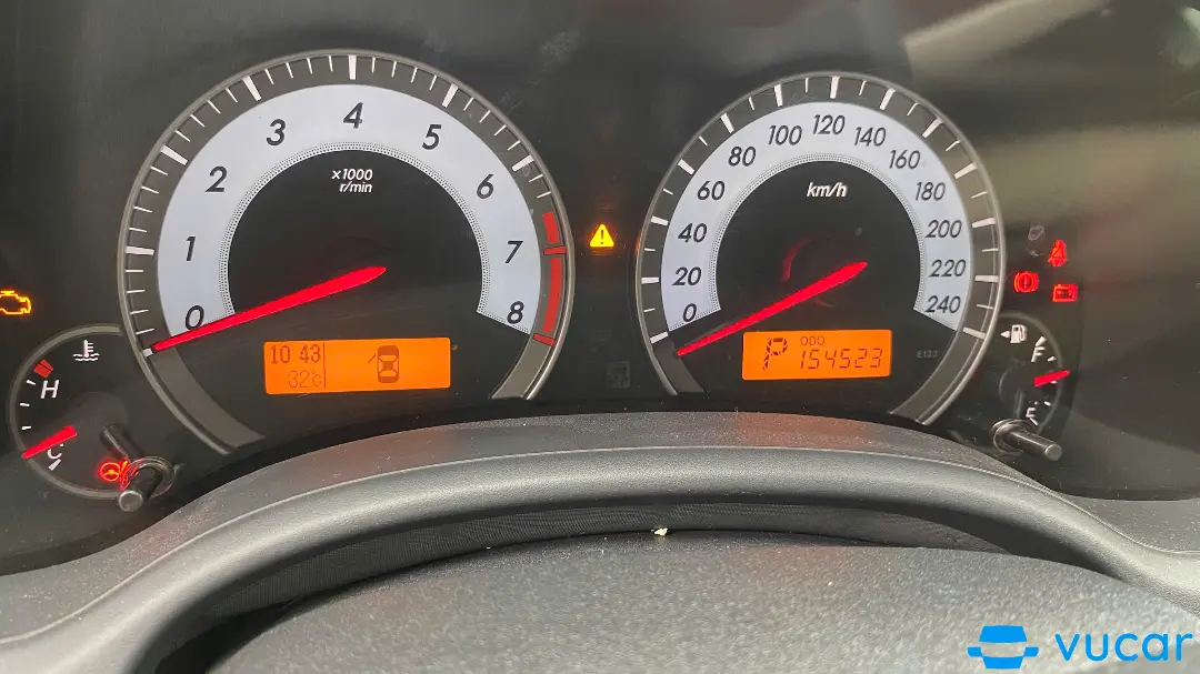 Toyota Corolla altis 1.8 2010 - Nội thất 1