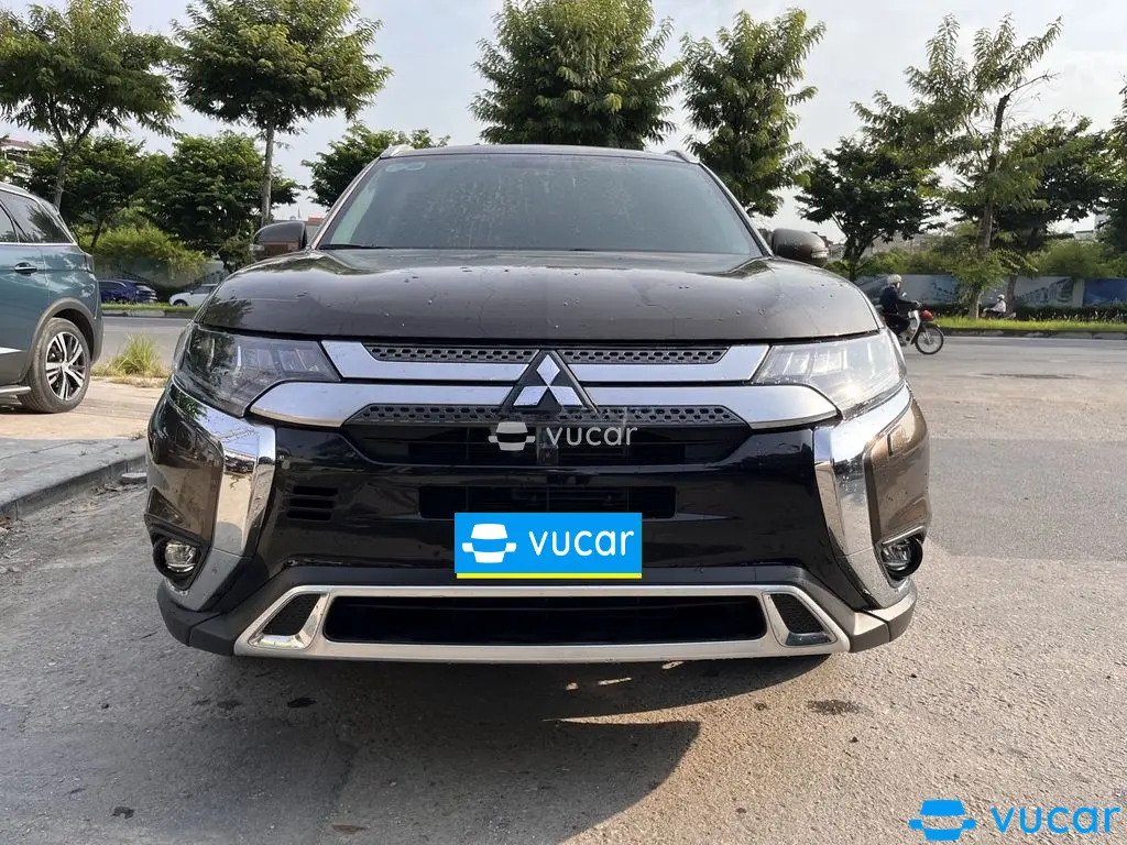 Ảnh xe Mitsubishi Outlander 2020