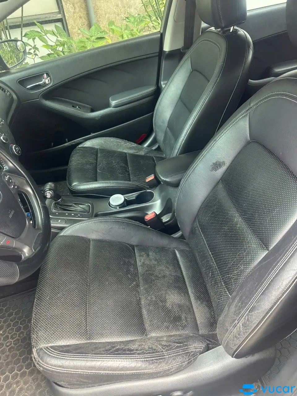 Kia K3 2.0 AT 2015 - Nội thất 4