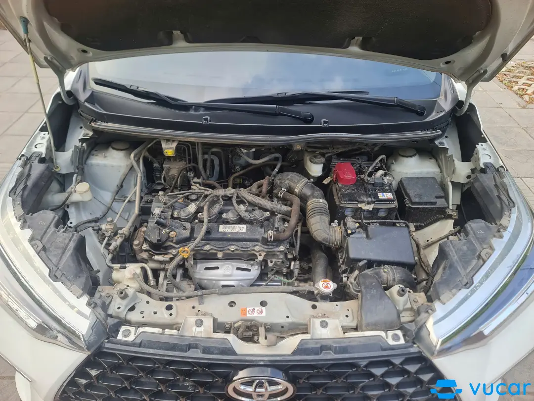Toyota Veloz Cross 1.5 CVT 2022 - Khoang động cơ 1