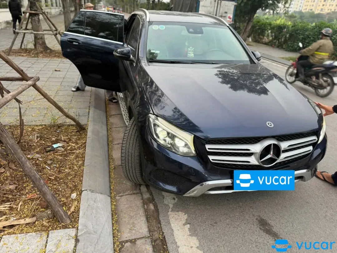 Mercedes Glc 250 4Matic 2017 - Ngoại thất 1