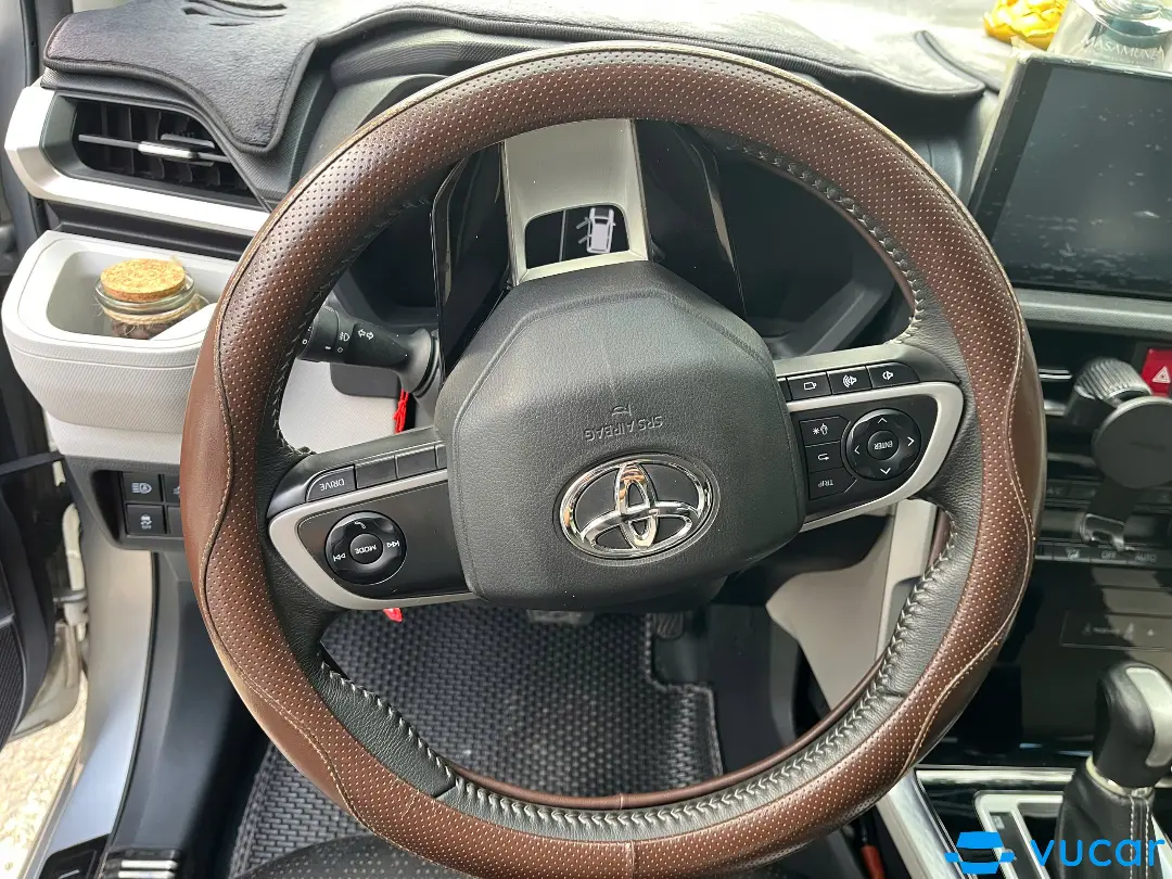 Toyota Veloz Cross Top 1.5 CVT 2022 - Nội thất 5