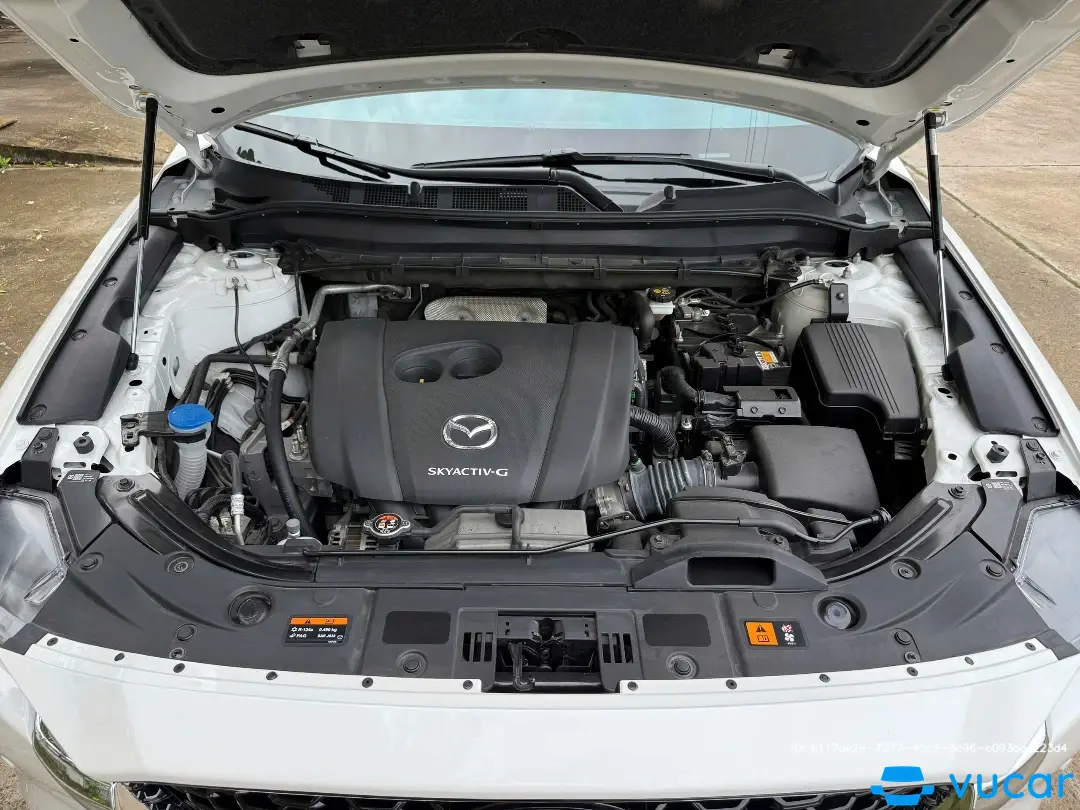 Mazda CX-5 Premium Exclusive 2.0 AT 2025 - Khoang động cơ 1