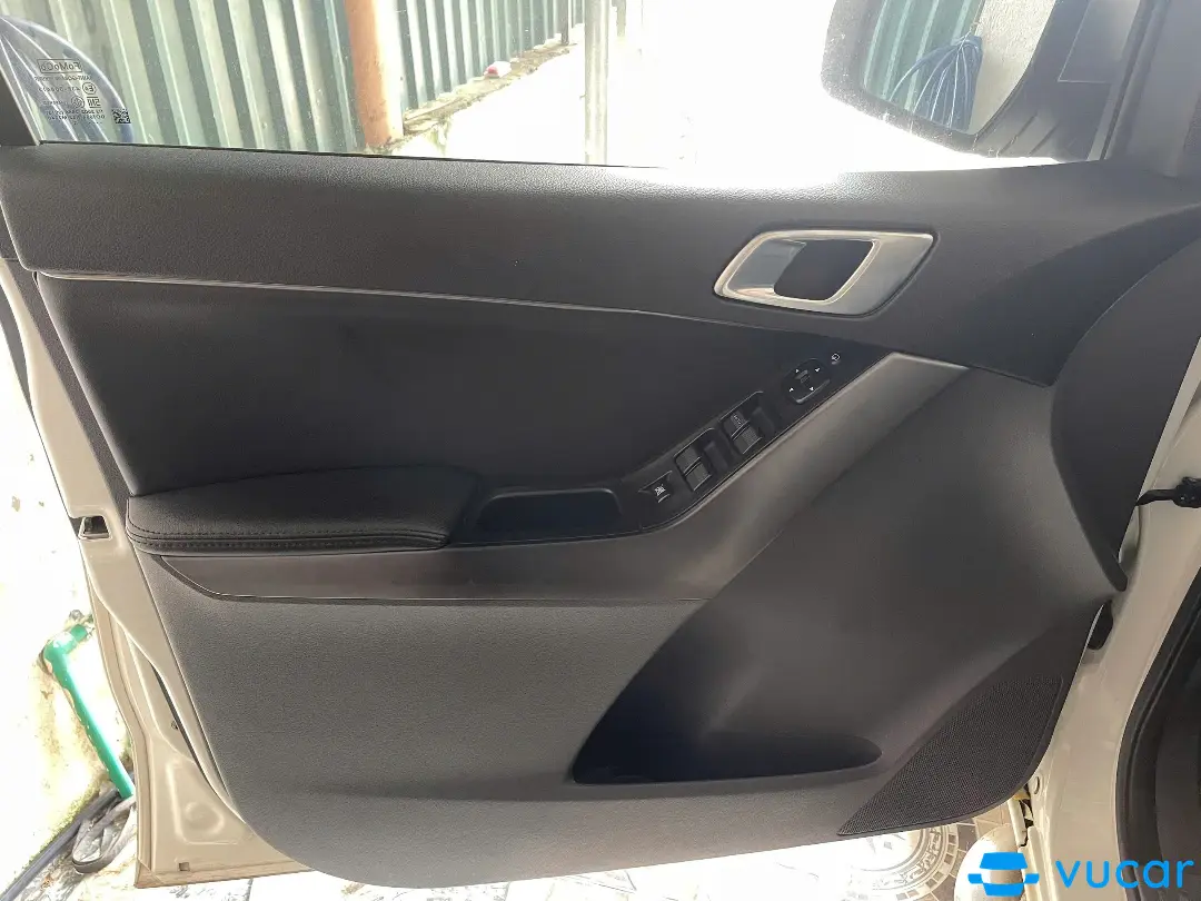 Mazda Bt50 Luxury 2.2L 4x2 AT 2020 - Nội thất 3