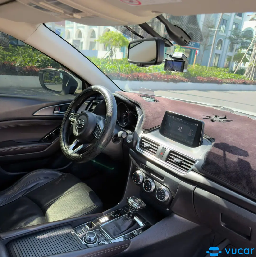 Mazda 3 2.0L Sedan 2017 - Nội thất 1