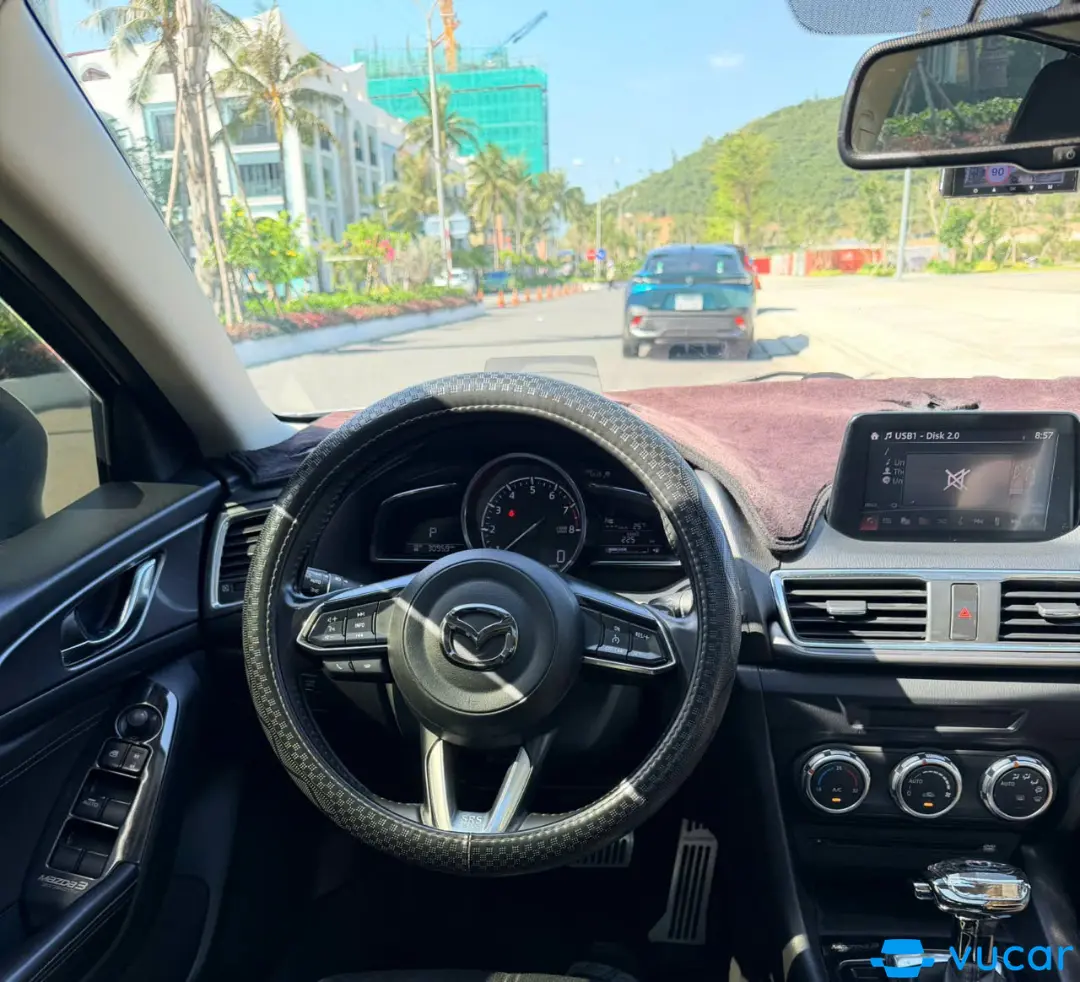 Mazda 3 2.0L Sedan 2017 - Nội thất 13