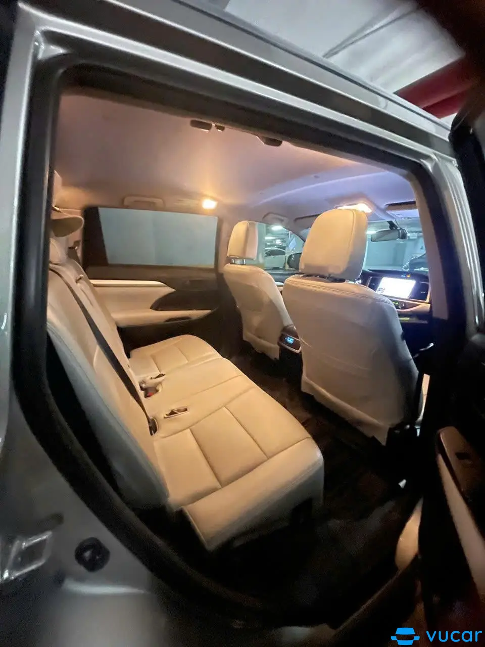 Toyota Highlander LE 2014 - Nội thất 4