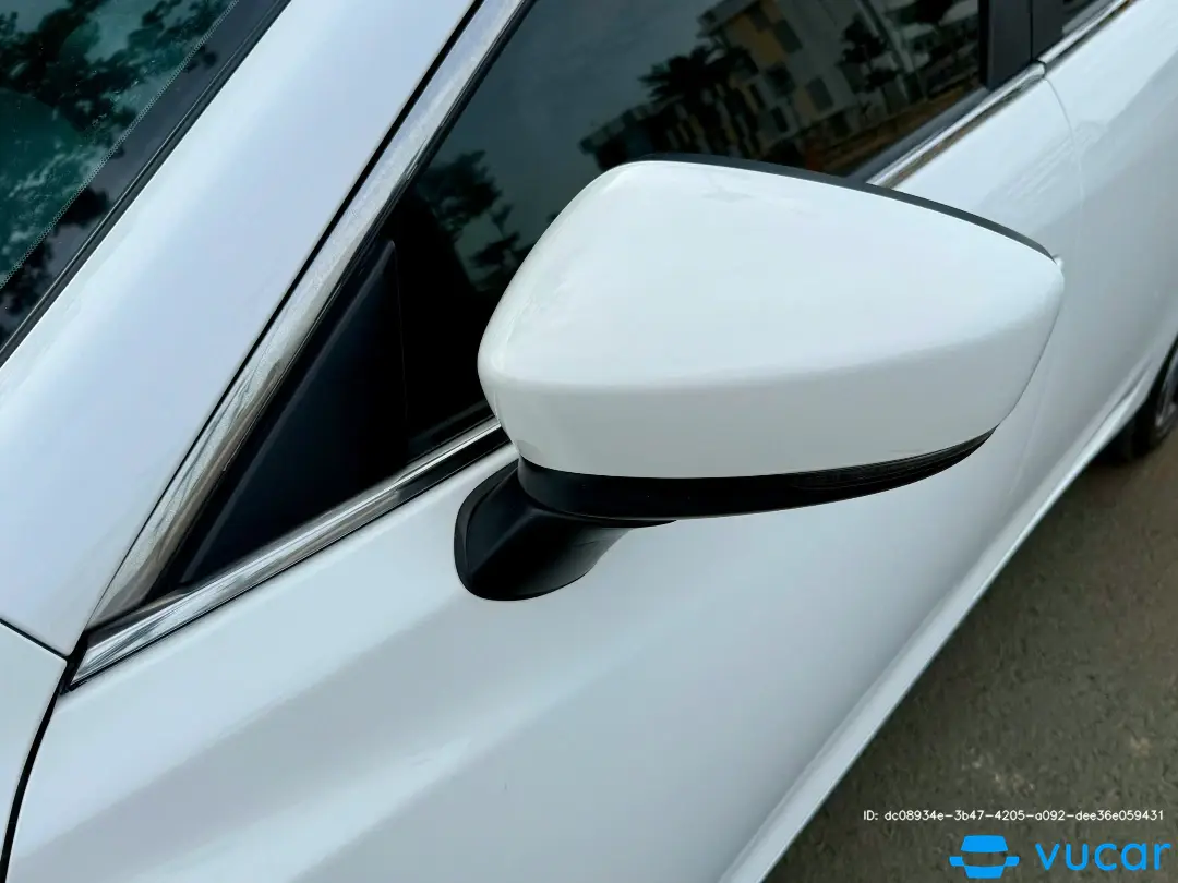 Mazda 6 2.0L Premium 2017 - Ngoại thất 7