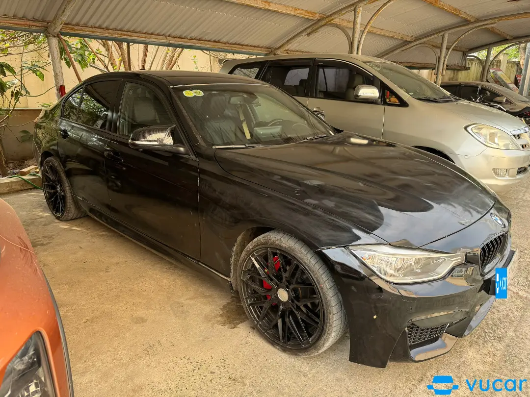 BMW 3 Series 320i 2013 - Ngoại thất 2