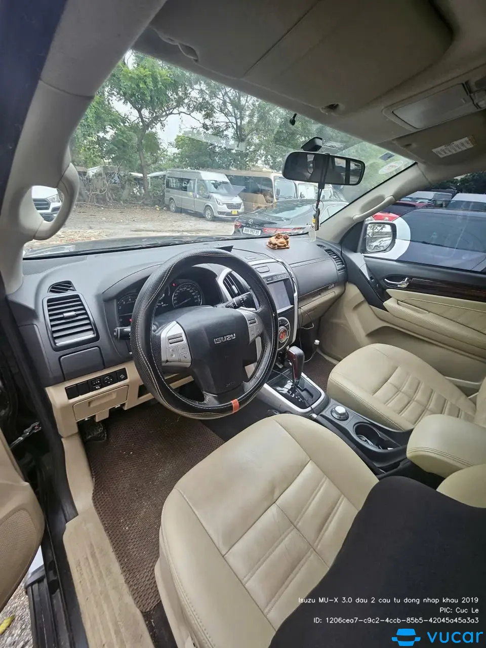 Isuzu Mu-x 3.0L 4x4 AT 2019 - Nội thất 2