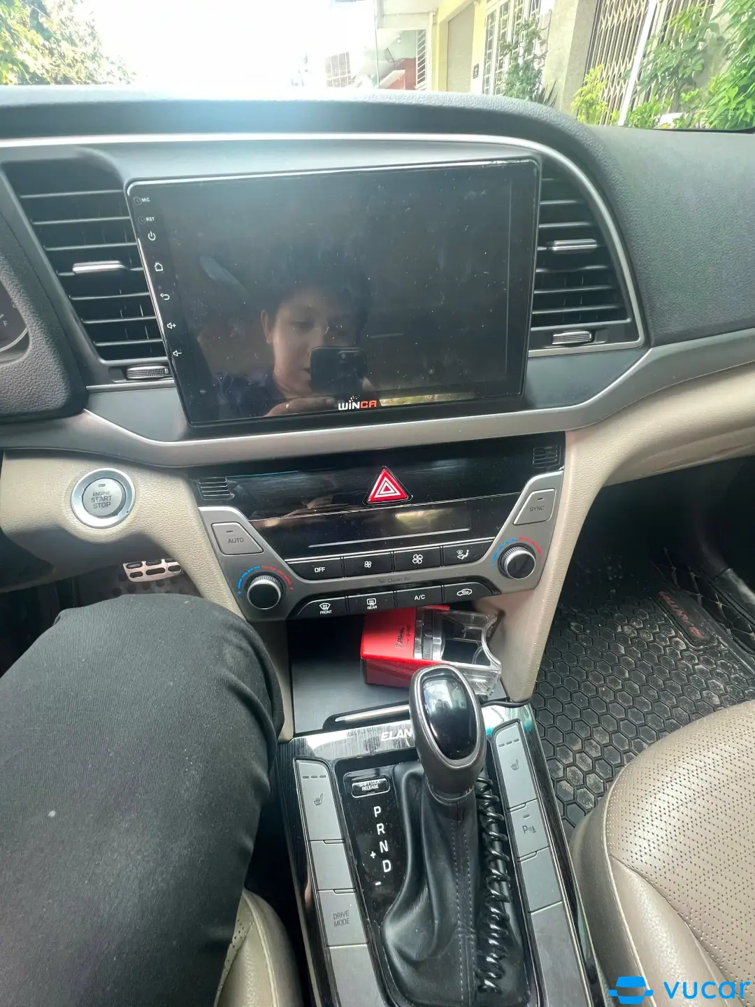 Hyundai Elantra 2.0 AT 2018 - Nội thất 3