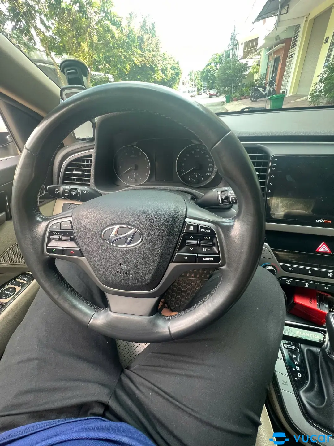 Hyundai Elantra 2.0 AT 2018 - Nội thất 4