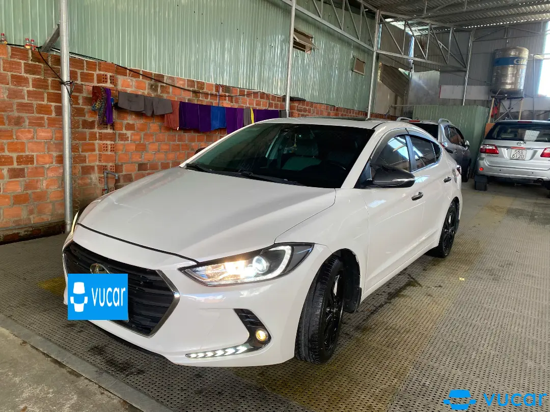 Ảnh xe Huyndai Elantra 1.6 At 2016