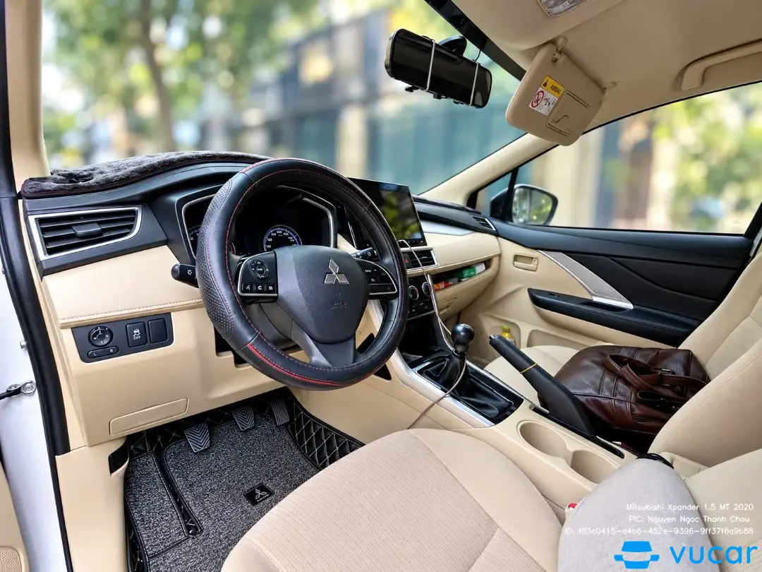 Mitsubishi Xpander 1.5 MT 2020 - Nội thất 1