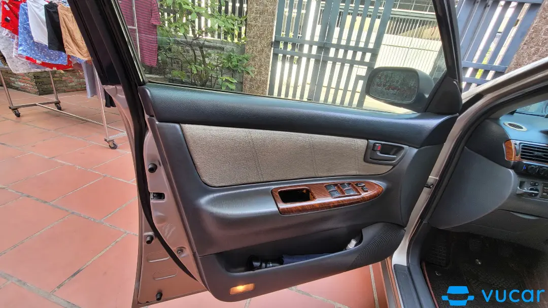 toyota altis G1.8 MT 2005 - Nội thất 2
