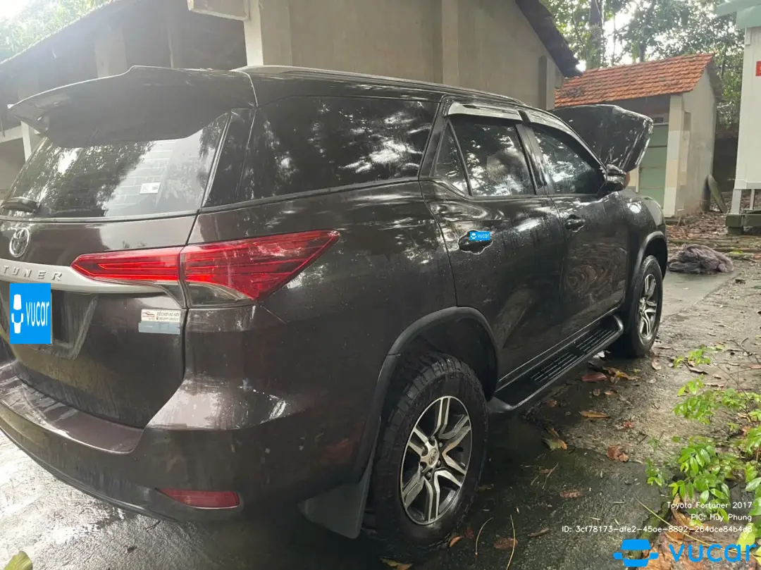 Toyota Fortuner 2.4G 4x2 MT 2017 - Ngoại thất 29