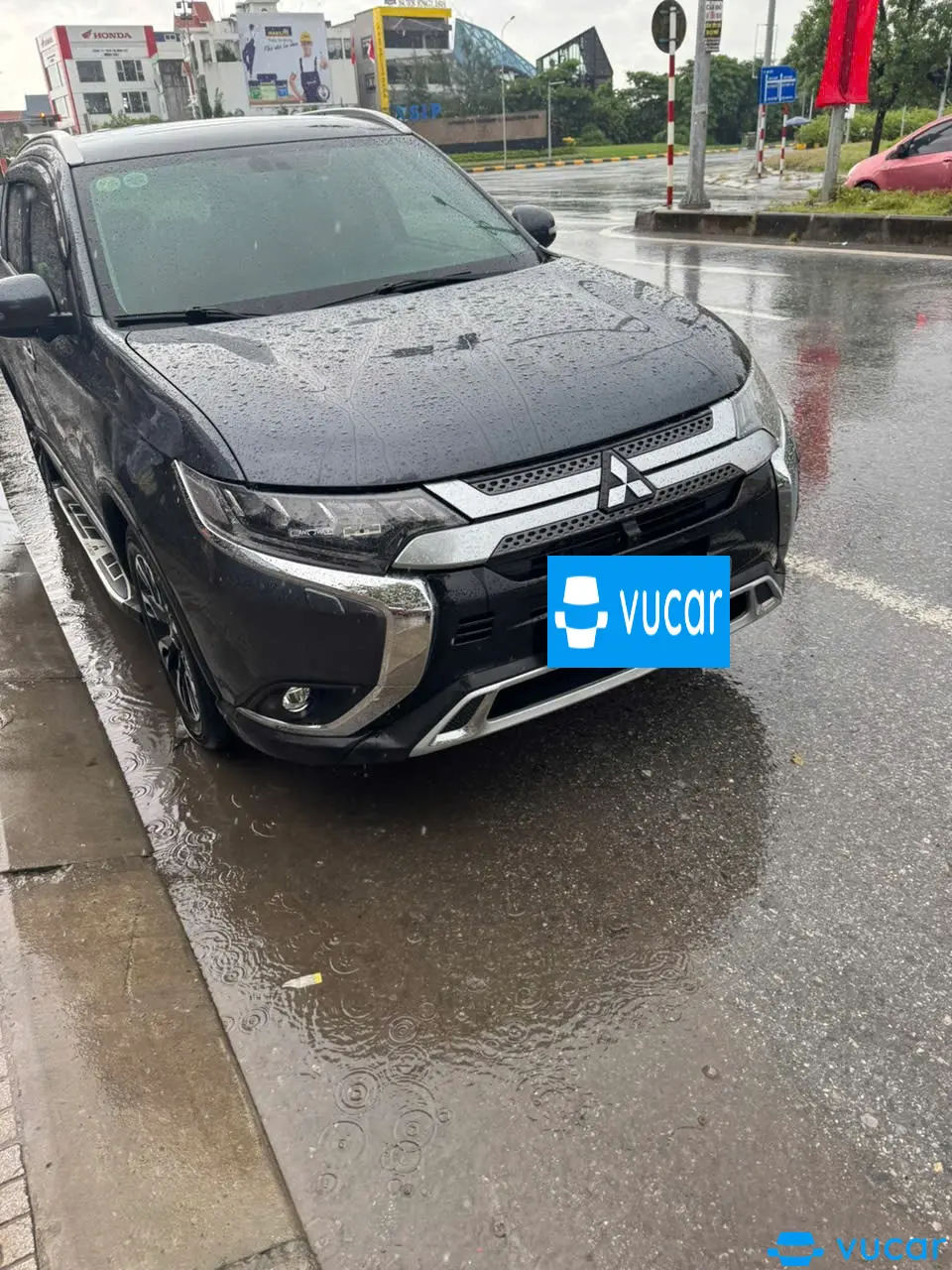 Ảnh xe Mitsubishi Outlander 2.0 CVT Premium 2020