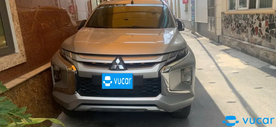 Ảnh xe Mitsubishi triton 4x4 2.5 AT 2019