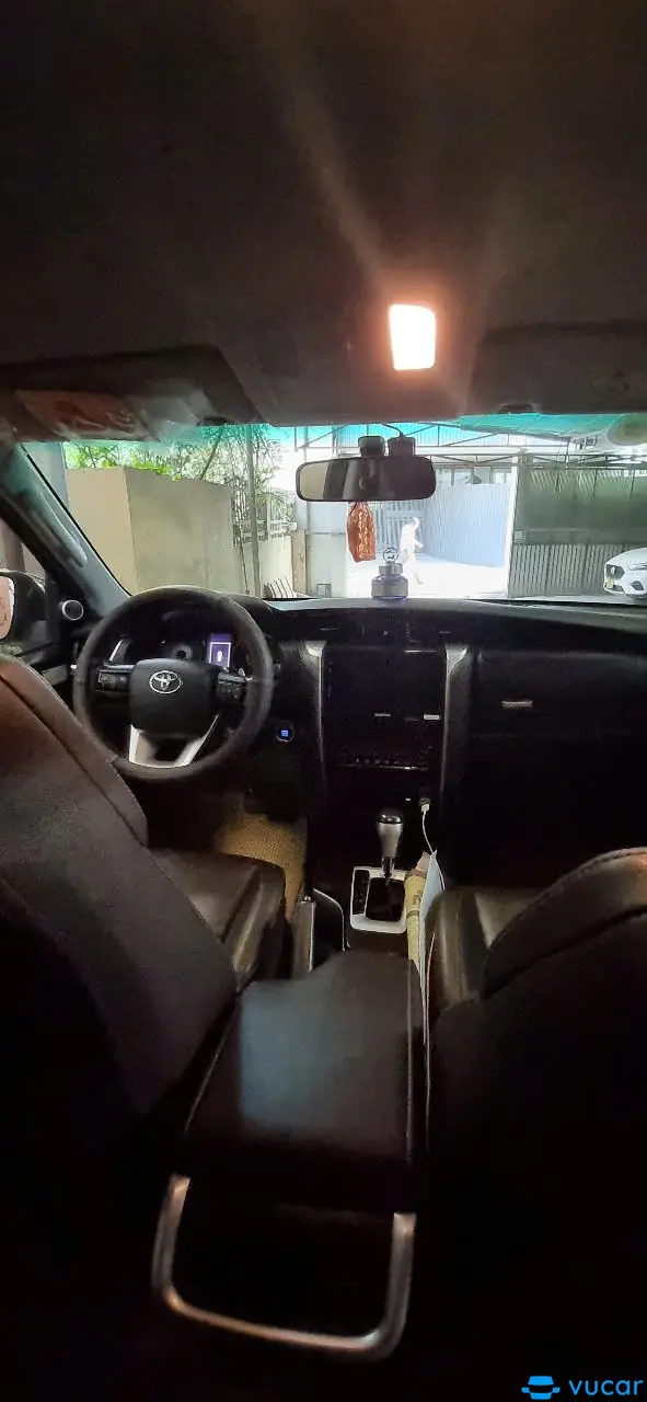 Toyota Fortuner 2.7V 4x4 AT 2017 - Nội thất 1