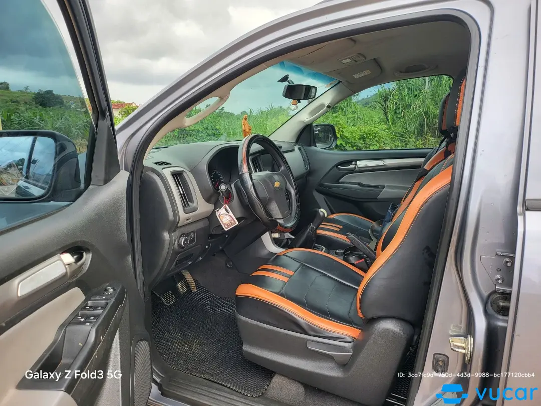 Chevrolet Colorado MT 2017 - Nội thất 2