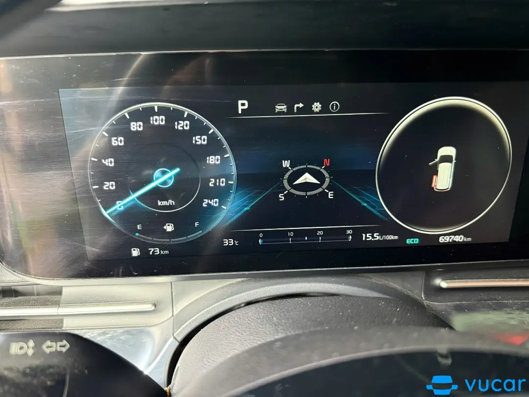 Kia Carnival Premium 2.2D 2022 - Nội thất 1