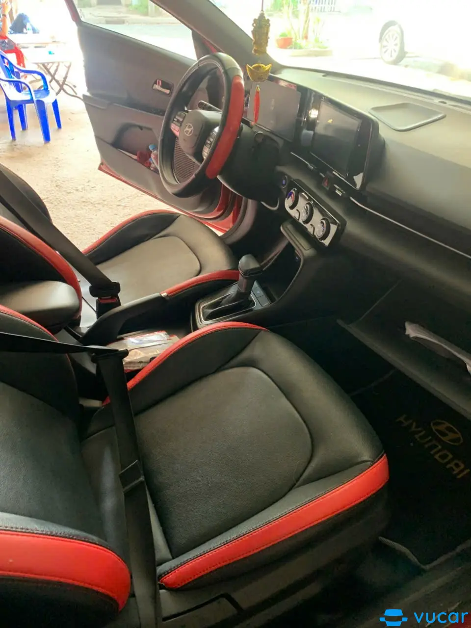 Hyundai Accent 1.4AT - Nội thất 2