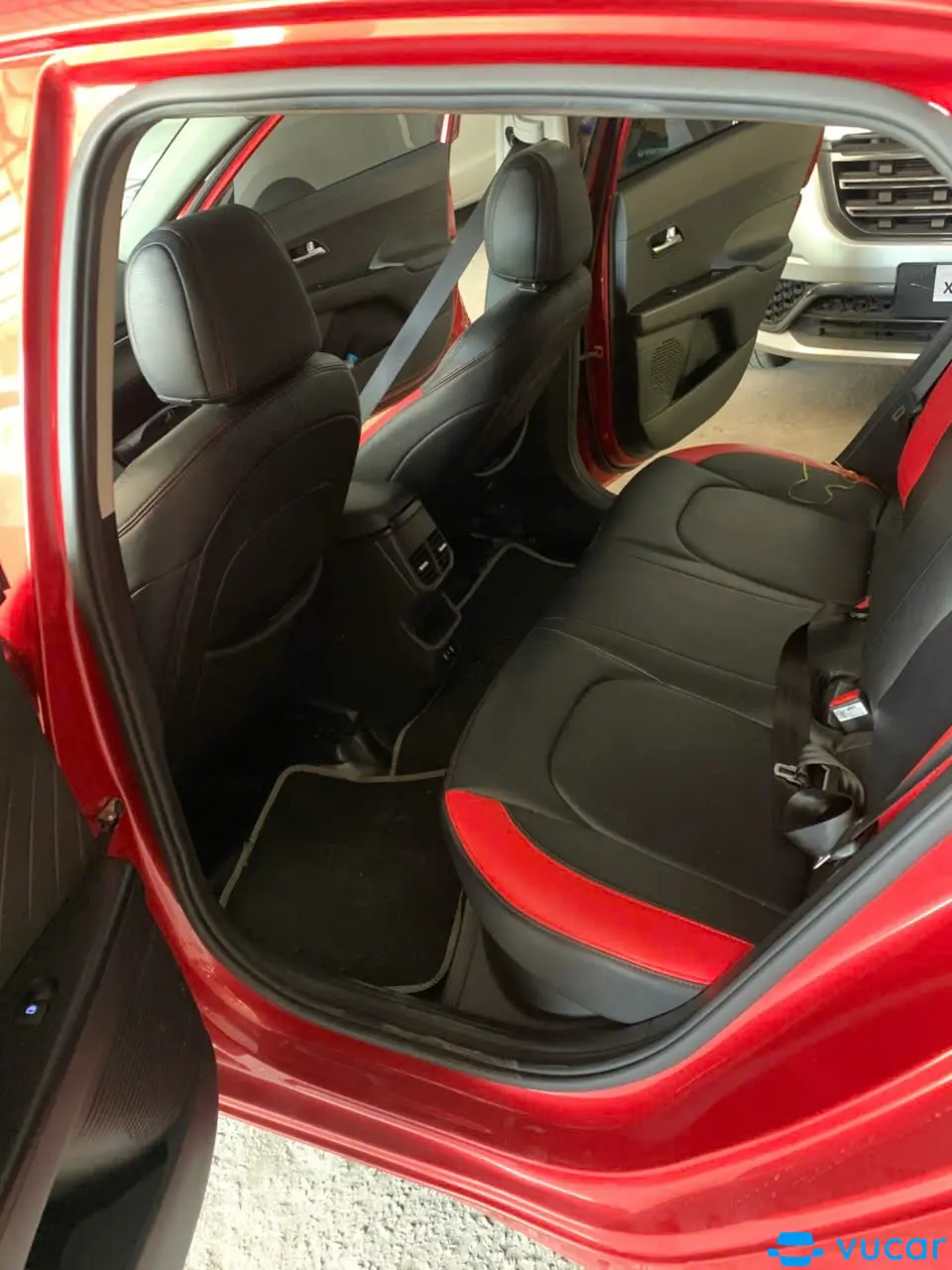 Hyundai Accent 1.4AT - Nội thất 1