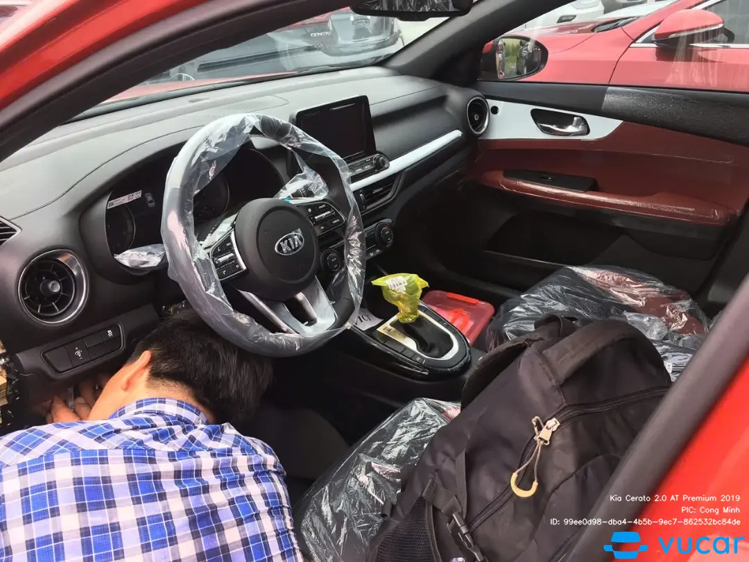 Kia Cerato 2.0 AT Premium 2019 - Nội thất 1