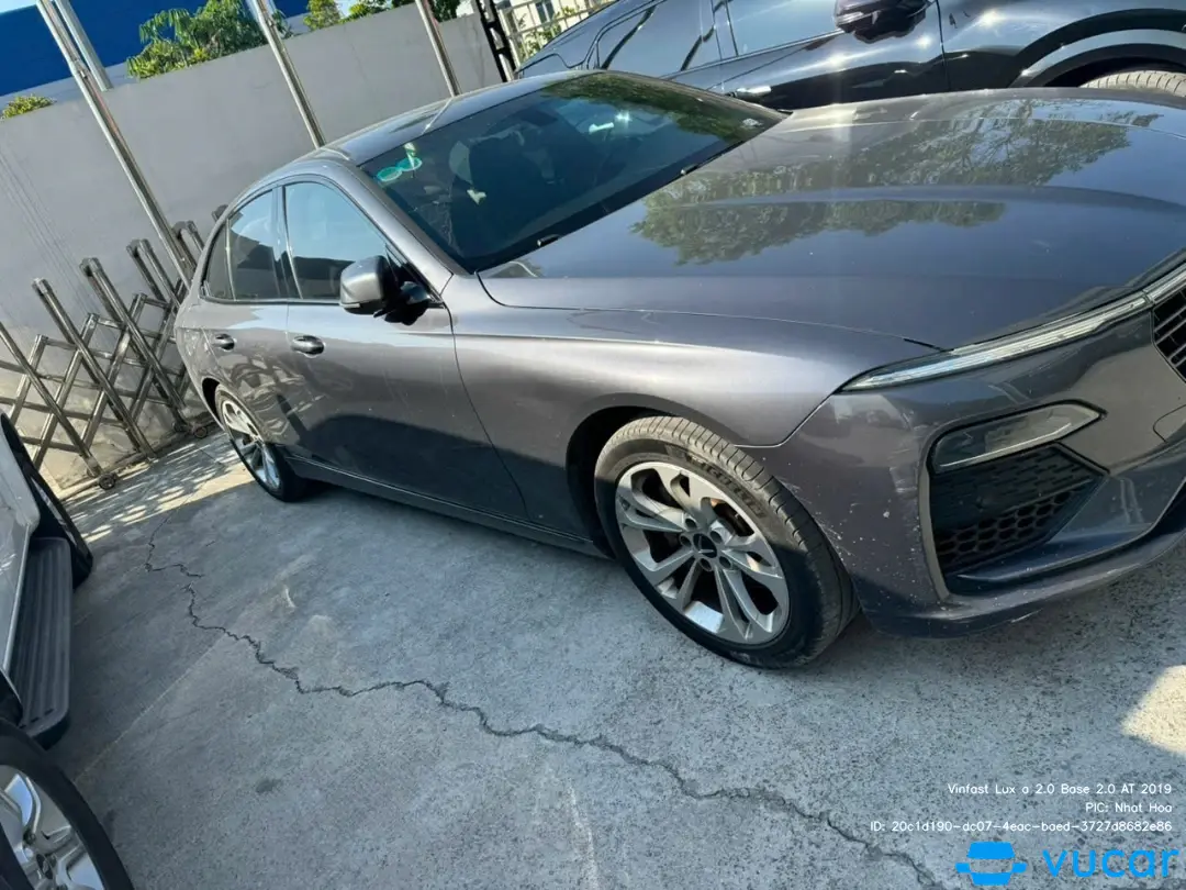 Vinfast Lux a 2.0 Base 2.0 AT 2019
