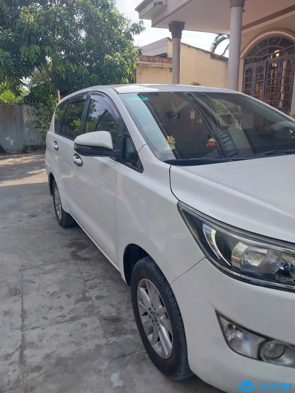 Toyota Innova 2.0E 2019 - Ngoại thất 4