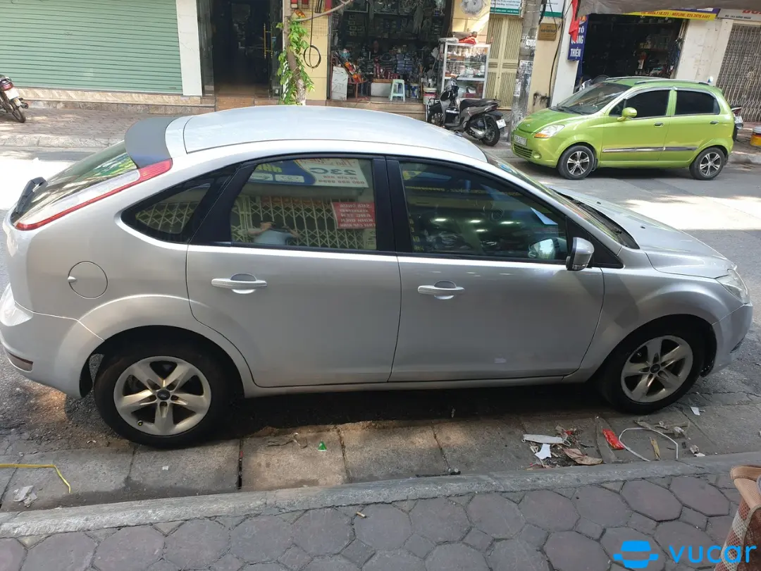 Ford Focus 2011 - Ngoại thất 5