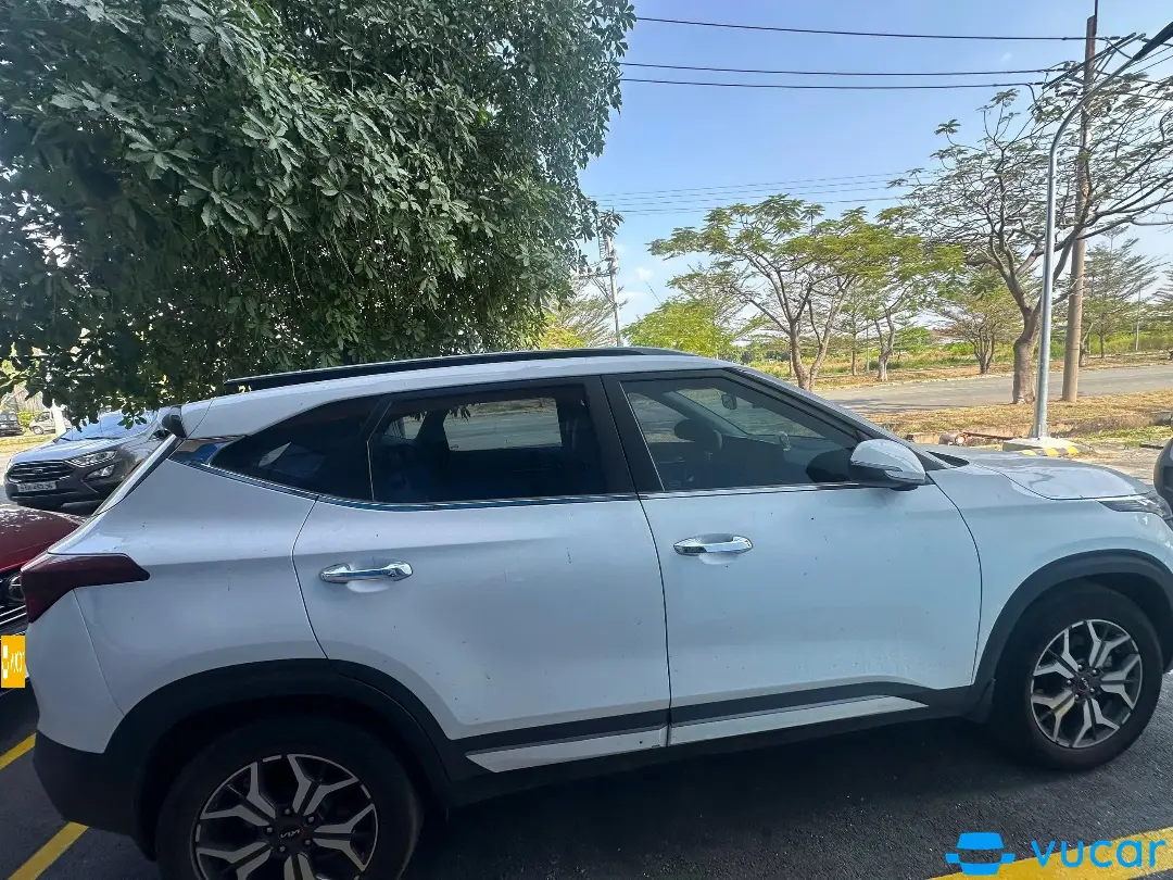 Ảnh xe Kia Seltos Luxury 1.6 AT 2023