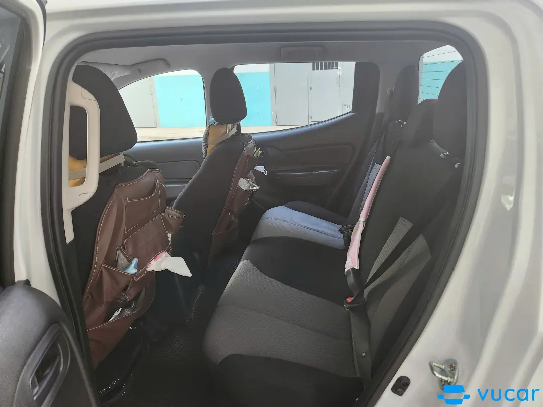 Ảnh xe Mitsubishi Triton 4x2 AT 2022 - ảnh 5