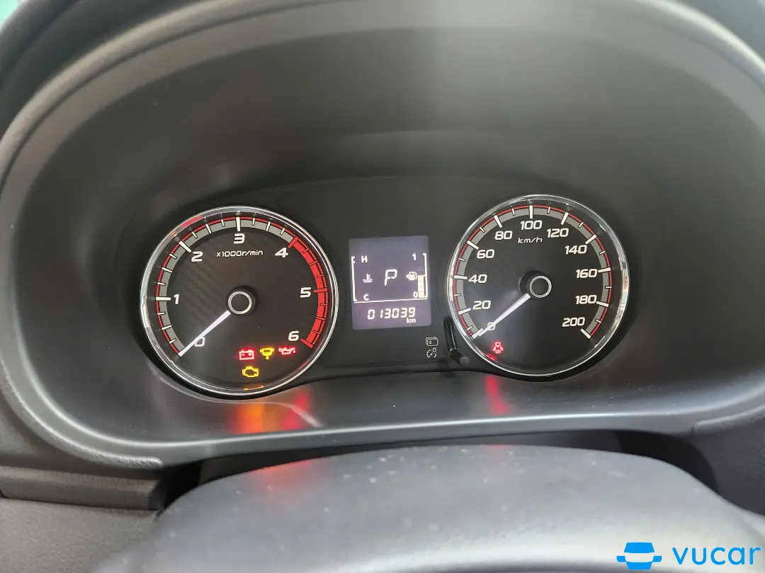 Mitsubishi Triton 4x2 AT 2022 - Nội thất 3