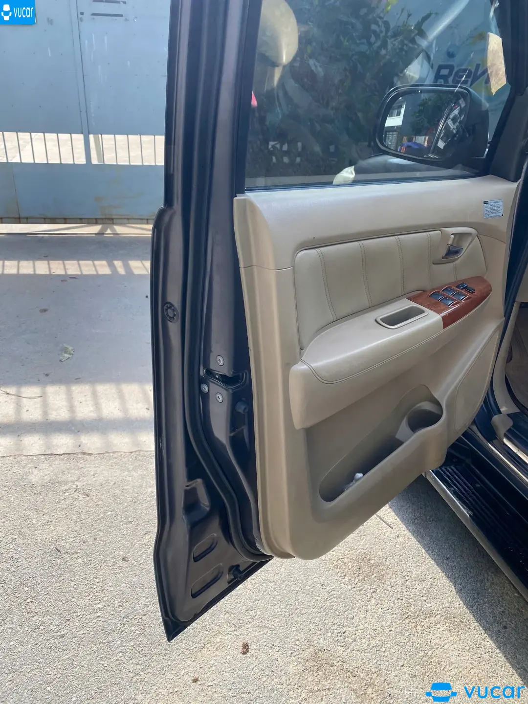 Toyota Fortuner 2.7V 4x4 AT 2009 - Nội thất 3