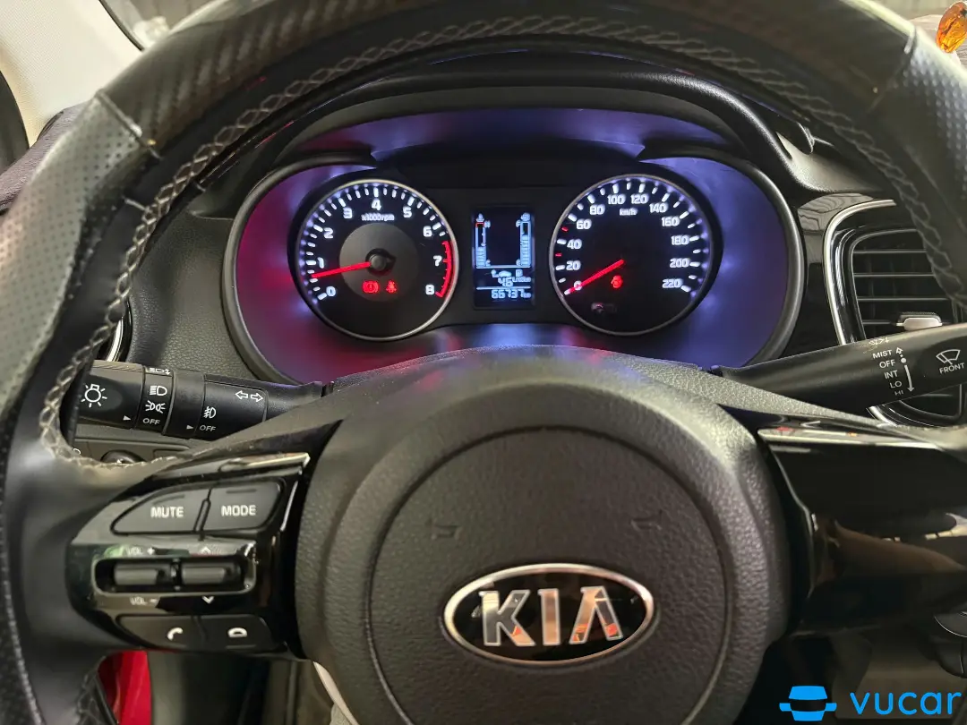 Kia Soluto 1.4 MT Deluxe 2020 - Nội thất 2