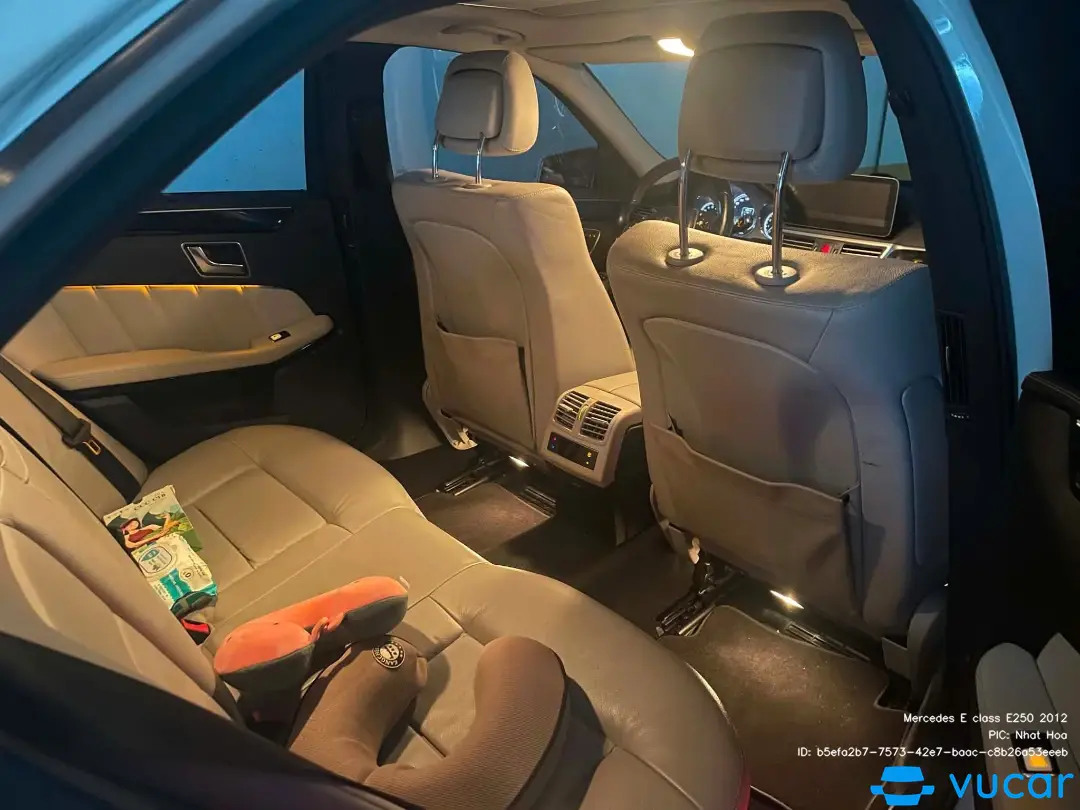 Mercedes E class E250 2012 - Nội thất 2