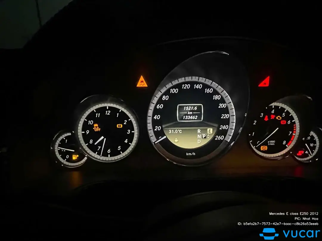 Mercedes E class E250 2012 - Nội thất 1